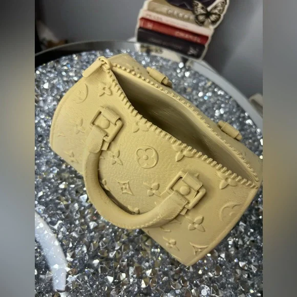 Elegant Designer inspired vase - Picture 14 of 16